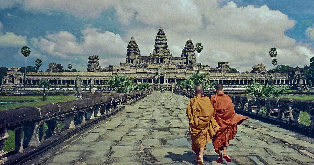 25E02 - Private Tour: Angkor Wat and The Royal Temples Full-Day