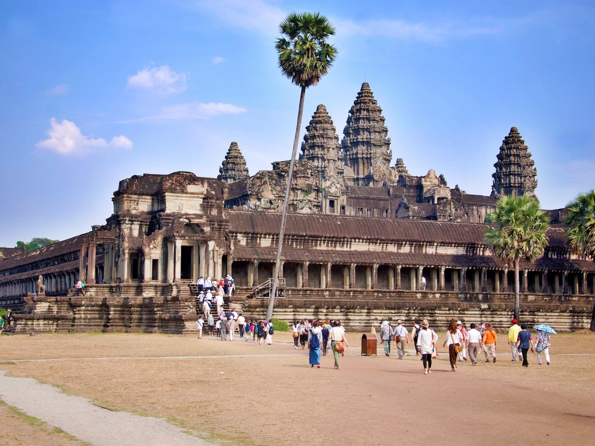 B55D0 - Small Group Tour - Angkor Temple - Wonder of The World