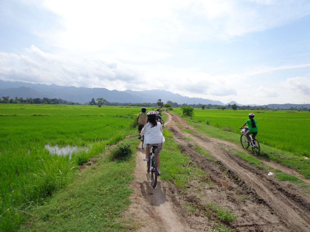 EAAC6 - Mandalay Morning Cycling Tour
