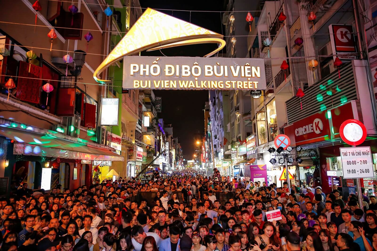 Bui Vien walking street