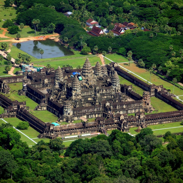 Private tour - Angkor Wat Helicopter Flight Full-Day